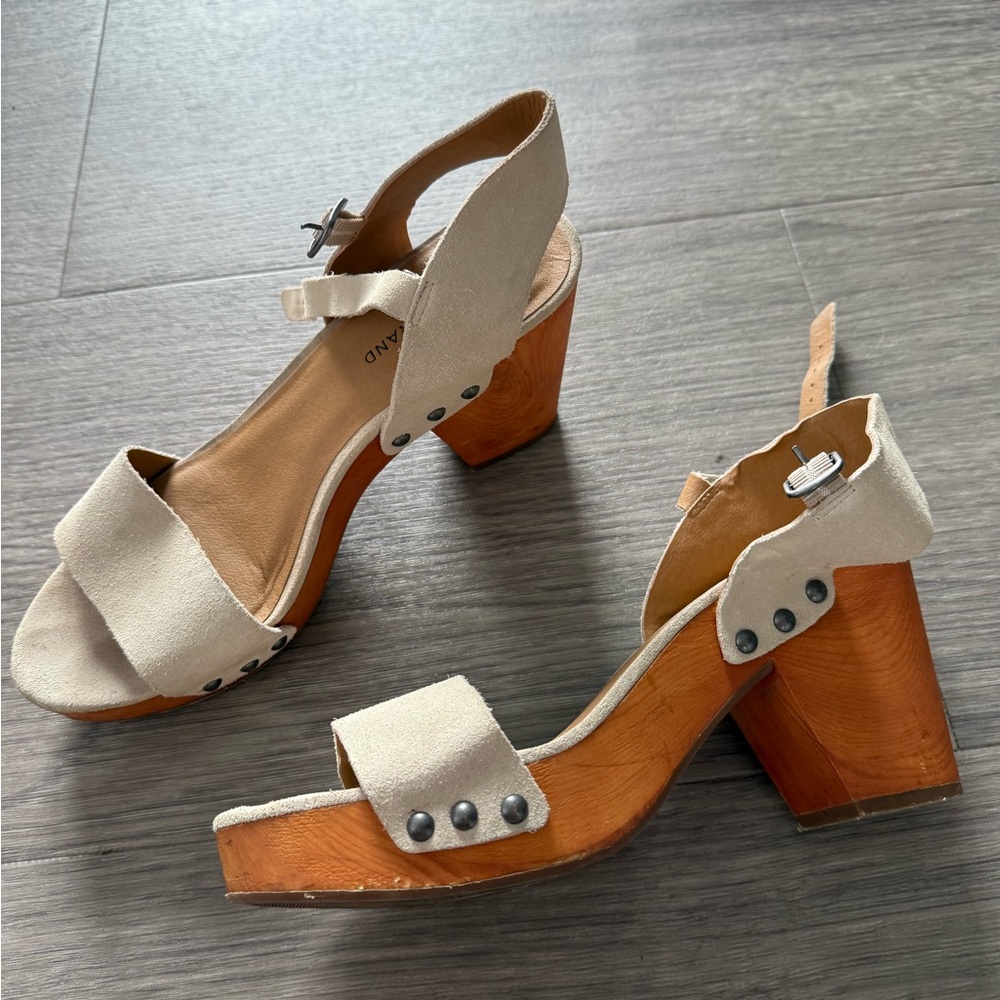 Lucky Brand Tan Heeled Sandals 11
